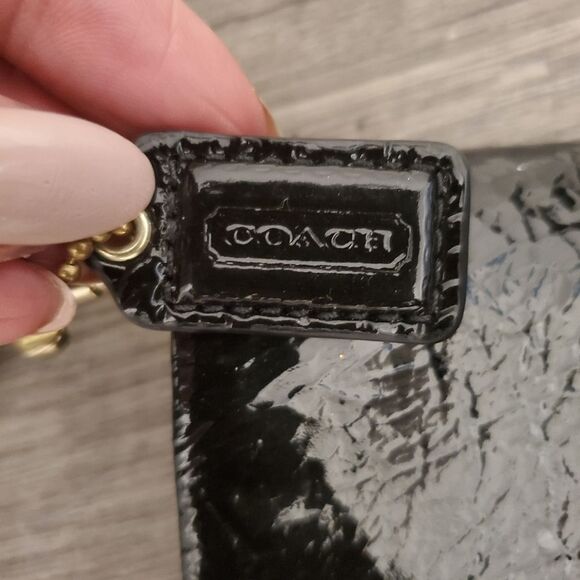 Coach Wristlet Women's Small Black Patent Leather Gold Hardware - Picture 5 of 8